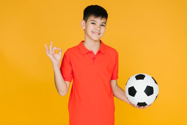 中超外援名额增至五人 本土球员面临实力挑战与机遇
